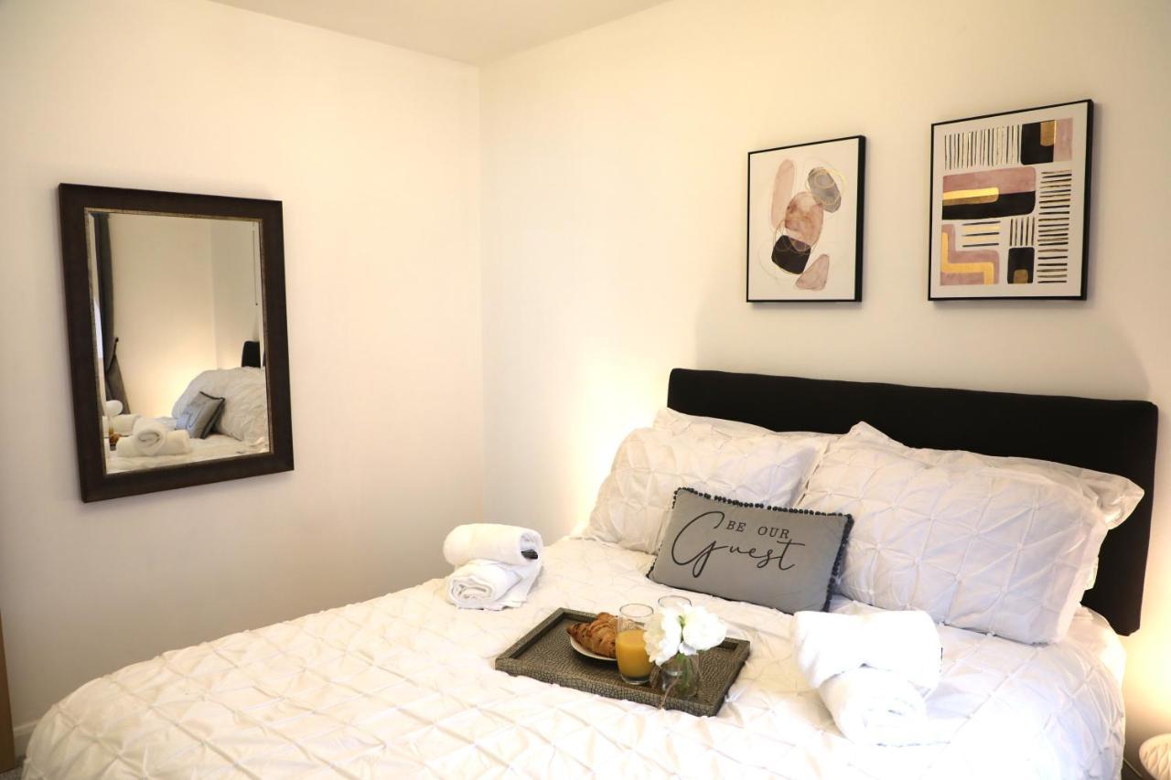 Amprenta Apartment - Gorgeous Interior Designed 1 Bedroom Home Борнмут Экстерьер фото