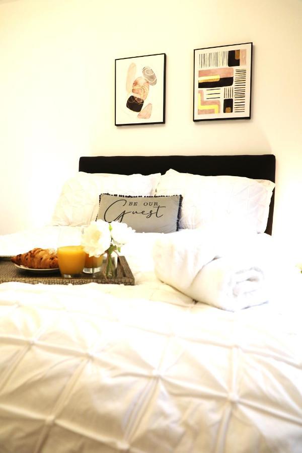 Amprenta Apartment - Gorgeous Interior Designed 1 Bedroom Home Борнмут Экстерьер фото